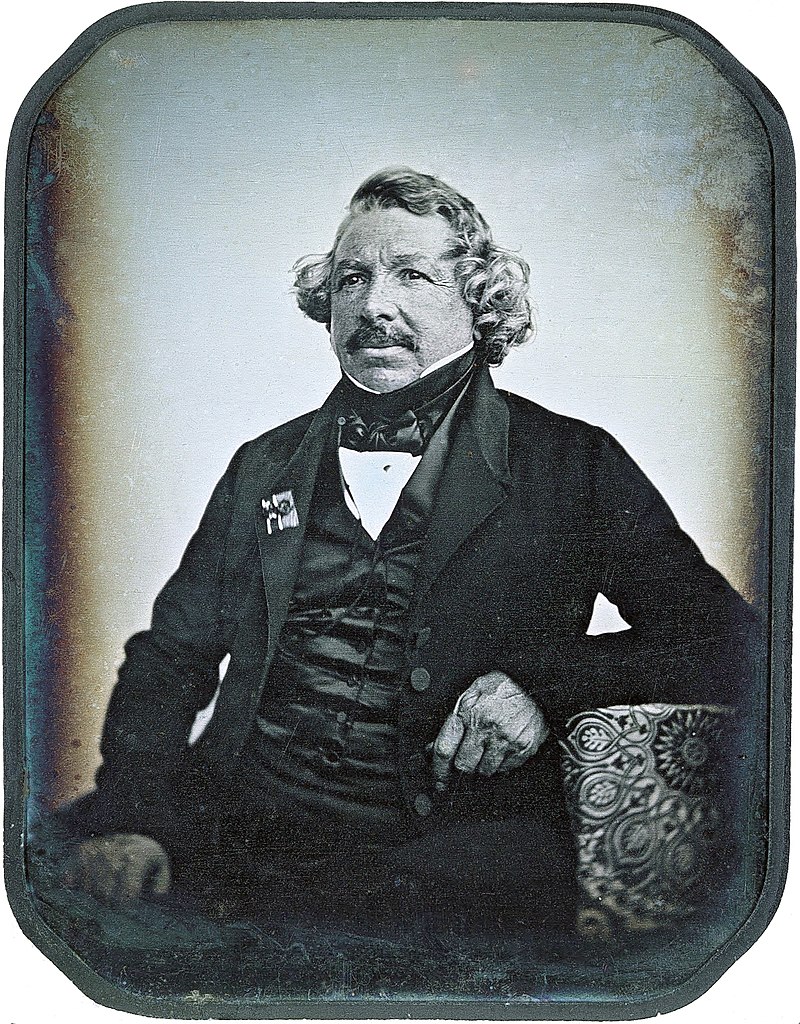 This image has an empty alt attribute; its file name is Louis_Daguerre_2-1.jpg